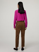 Image sur Pantalon à coupe conique