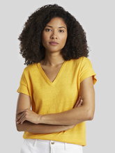 Bild von T-Shirt aus Leinen