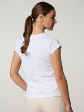 Image sur T-shirt brodé