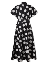 Image sur Robe mi-longue à pois