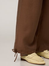 Bild von Hose mit weitem Bein