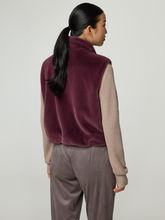 Image sur Gilet en fausse fourrure