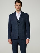 Image sur Costume trois pièces coupe slim