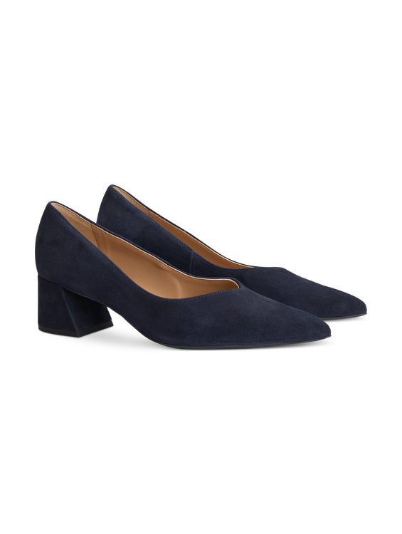 Bild von Pumps aus Veloursleder