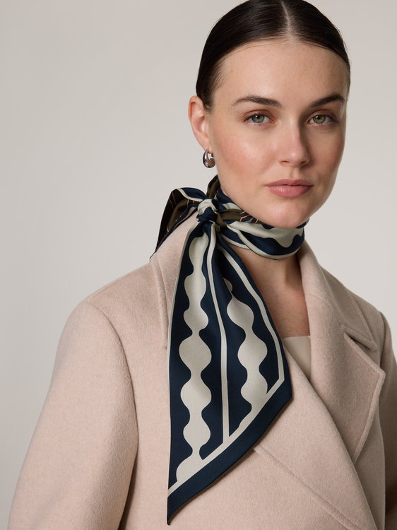 Bild von Schmaler Seidenschal