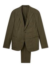 Image sur Costume deux pièces à la coupe classique