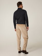 Image sur Pantalon en velours côtelé