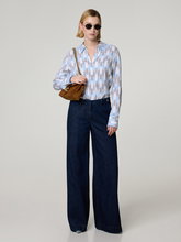 Bild von Seidenbluse mit Print