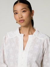 Bild von Bluse mit Stickerei LADJI