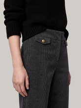 Bild von Cordhose mit weitem Bein ALARA