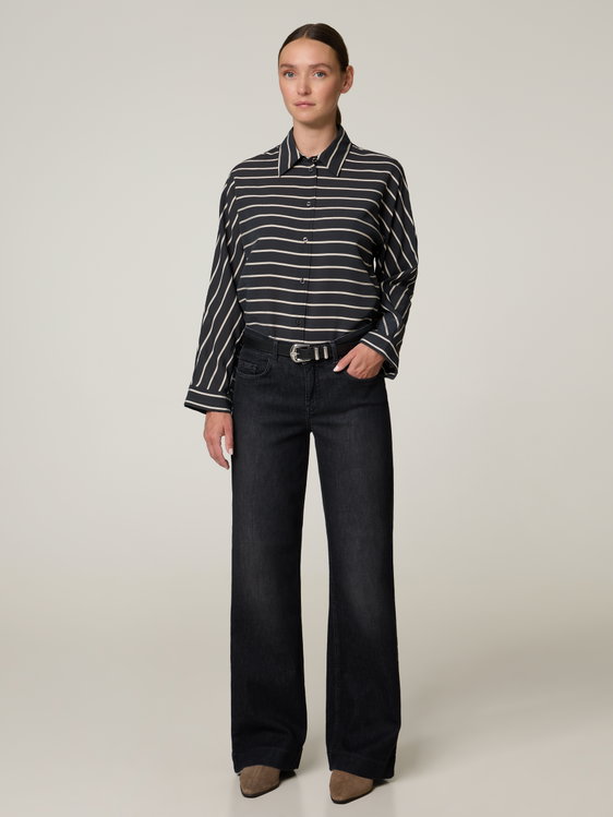 Image sur Jeans à coupe évasée