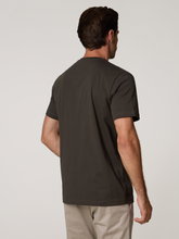 Bild von T-Shirt mit Logo