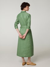 Bild von Blusenkleid mit Gürtel