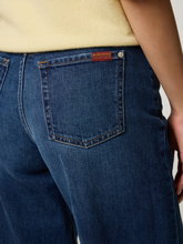 Image sur Jeans à coupe évasée