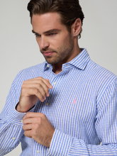 Image sur Chemise en coupe sur mesure en lin