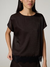 Bild von Satinshirt mit Spitze CIPLUS
