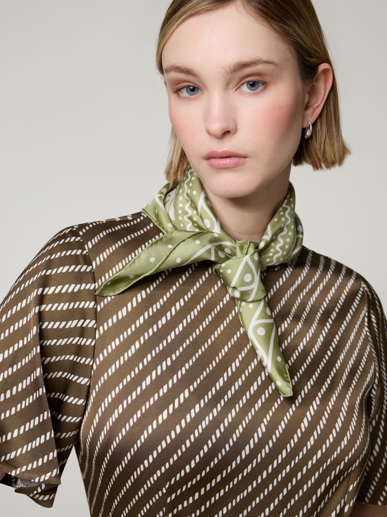 Bild von NIKKI TUCH DOPPELSEITIG DRUCK