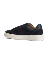 Bild von Sneaker aus Rindsleder