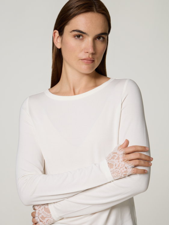 Bild von Langarmshirt mit Spitzenborte