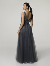 Bild von Abendkleid mit Strasssteinen