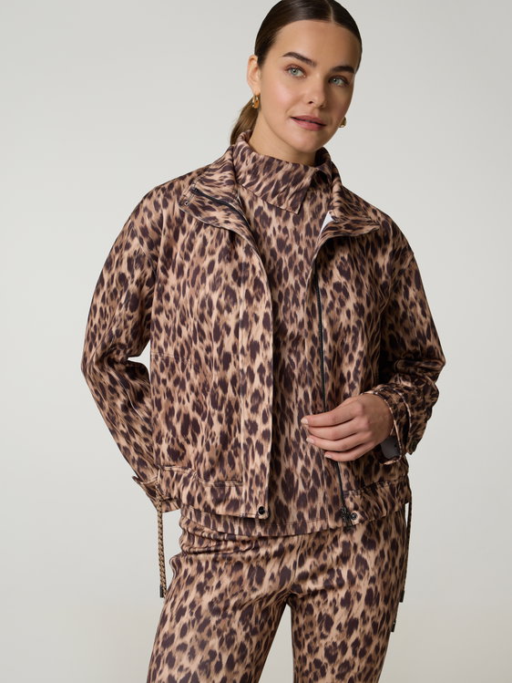 Bild von Jacke mit Leomuster