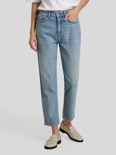 Bild von Jeans im Mom Fit