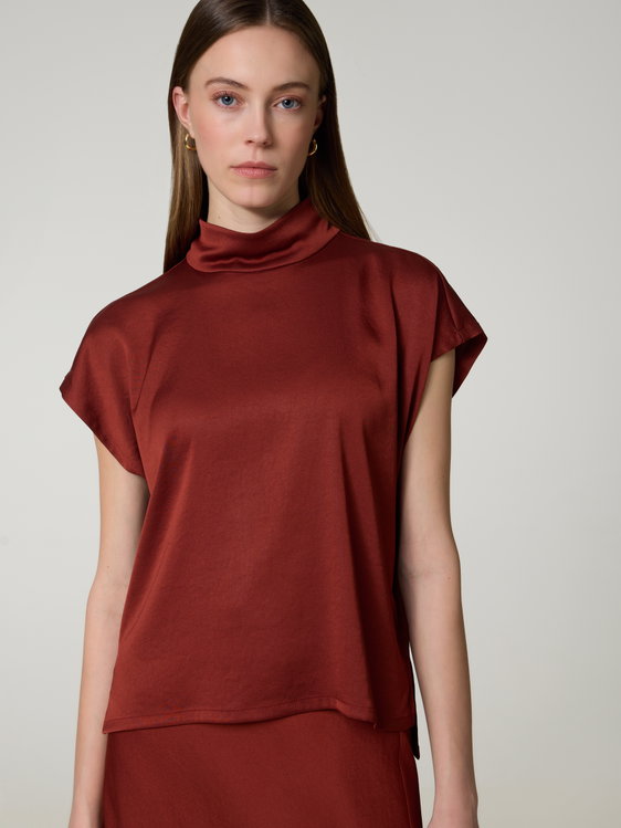 Bild von Blusenshirt aus Satin ALARIA