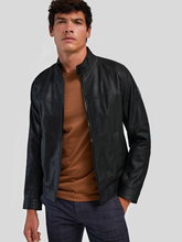 Bild von Lederjacke mit Stehkragen