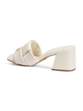 Bild von Mules mit Blockabsatz