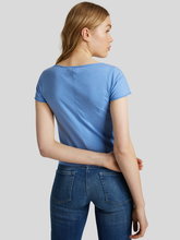 Bild von T-Shirt im Cropped Fit