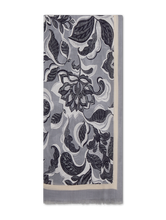 Bild von Schal mit Blumen Print