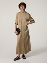 Bild von Maxikleid aus Satin SEIRAH