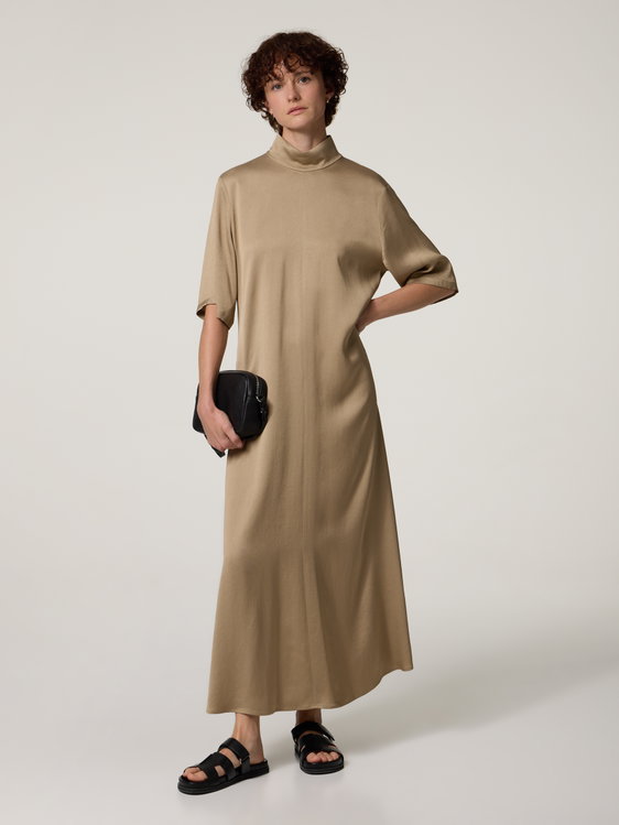 Bild von Maxikleid aus Satin SEIRAH