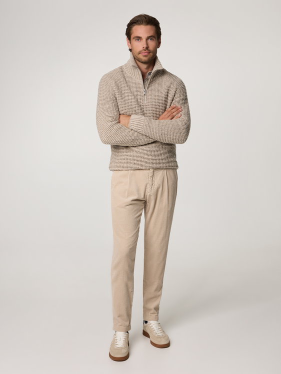 Bild von Hose aus Cord im Tapered Fit