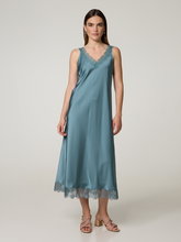Image sur Robe de cocktail en satin
