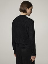 Bild von Strickjacke mit Rüschen