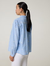 Bild von Hemdbluse mit Stickerei