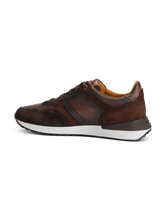 Bild von Sneaker aus Kalbsleder