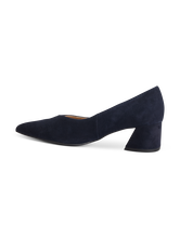 Bild von Pumps aus Veloursleder