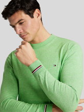 Bild von Pullover mit Logo