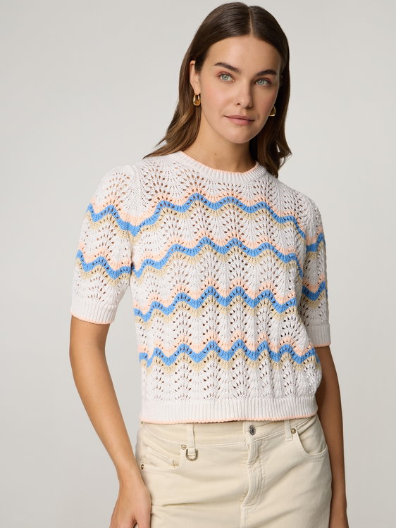 Bild von Strickshirt mit Lochmuster