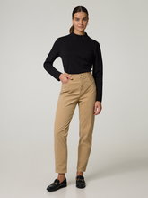 Image sur Pantalon à la coupe féminine