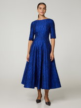 Image sur Robe de soirée en jacquard