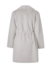 Image sur Manteau en fausse fourrure