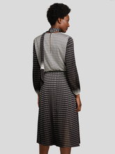 Bild von Midikleid mit Punkten-Print