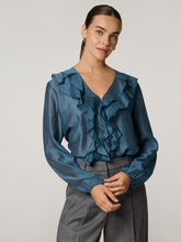 Bild von Bluse mit Rüschen