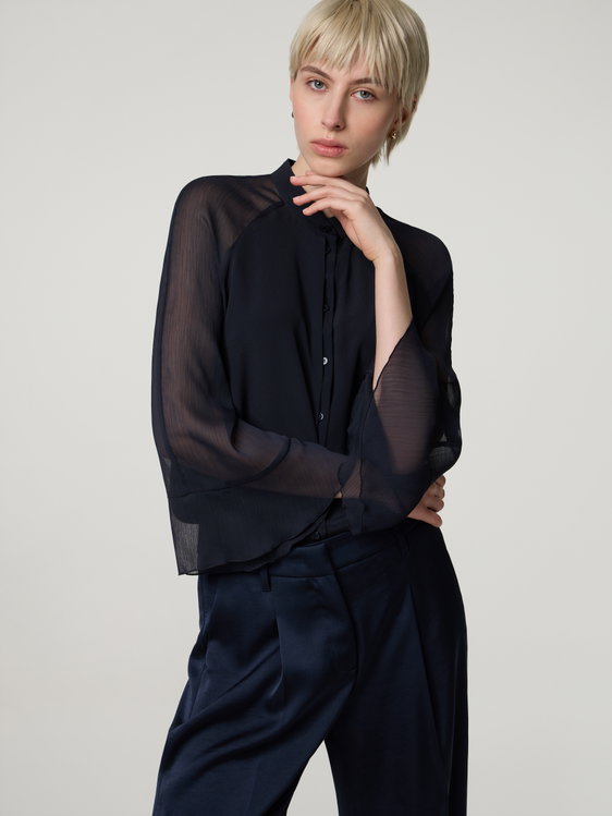 Bild von Bluse mit Seide