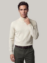 Bild von Rollkragenpullover mit Seide