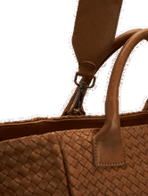 Bild von Geflochtene Handtasche