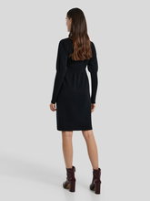 Bild von Strickkleid mit Stehkragen